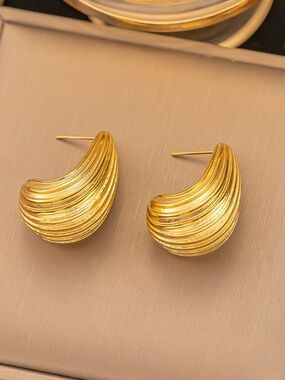 Gold Sculpted Wave Stud Earrings - Women Jewelry